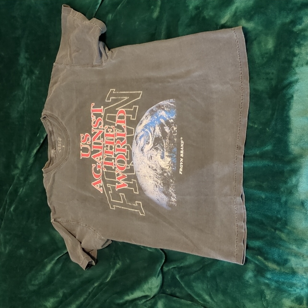 5 for 30 - Graphic tee - Picture 1 of 4
